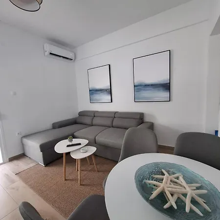 Lara Seaside Apartment